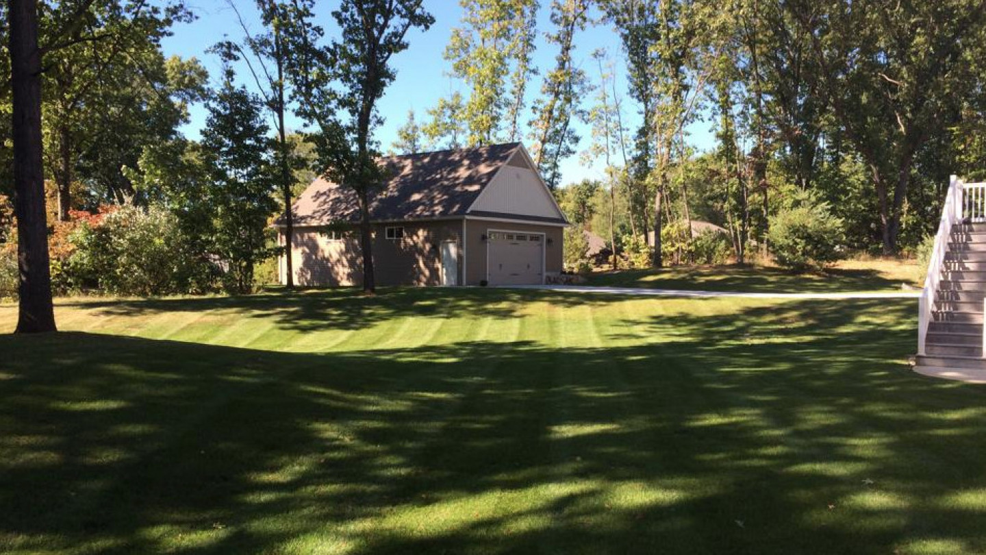 Lawn Care, Mowing Kalamazoo, MI Exclusive Lawn Care, LLC