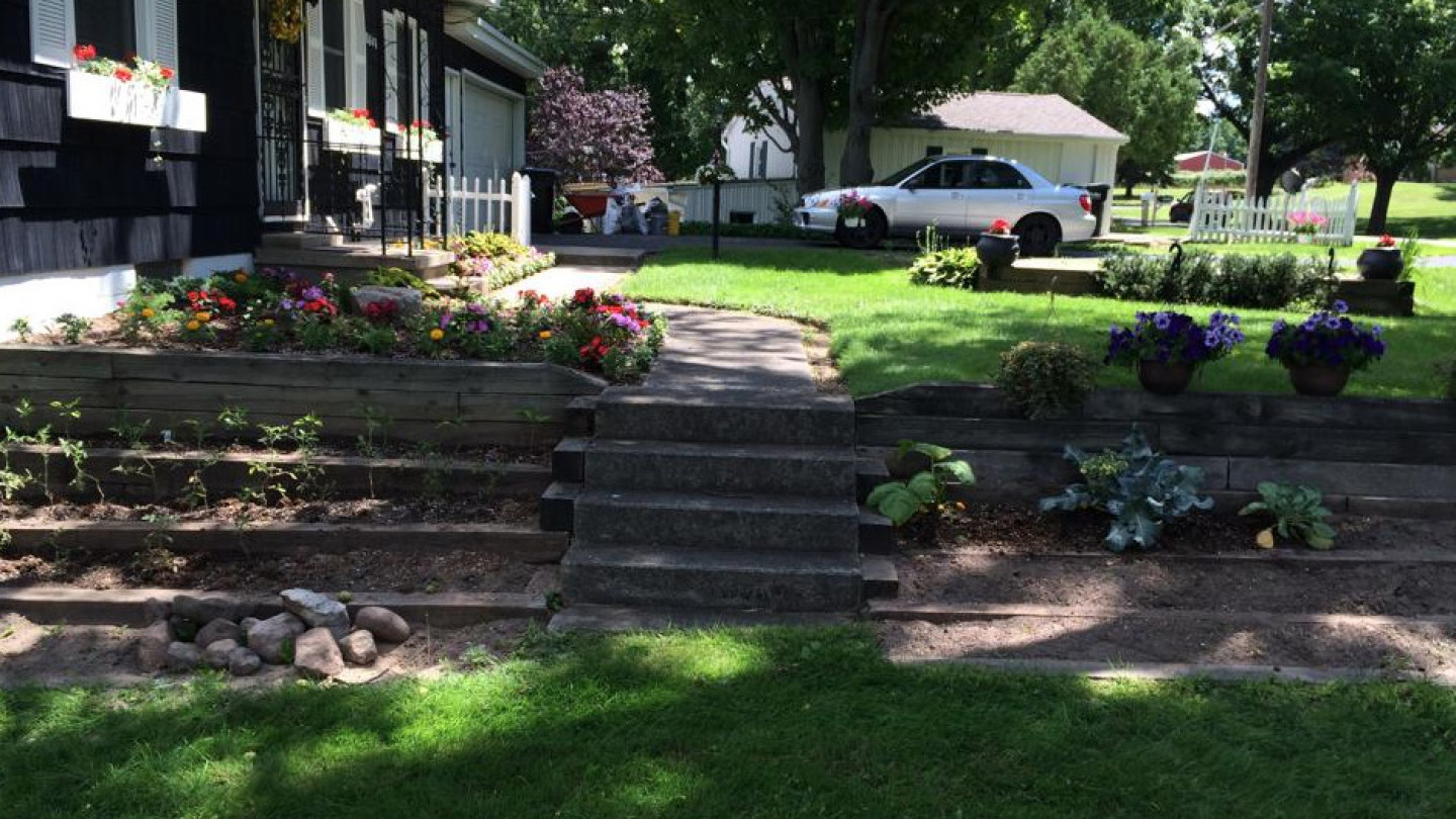 Landscaping Kalamazoo, MI Exclusive Lawn Care, LLC